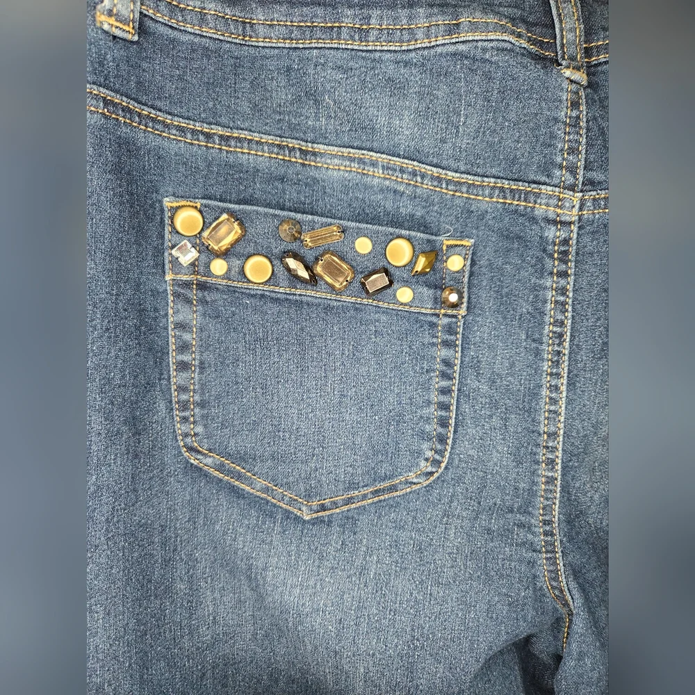 Chicos Women's Denim Jean Size 1 -‎ 8/10